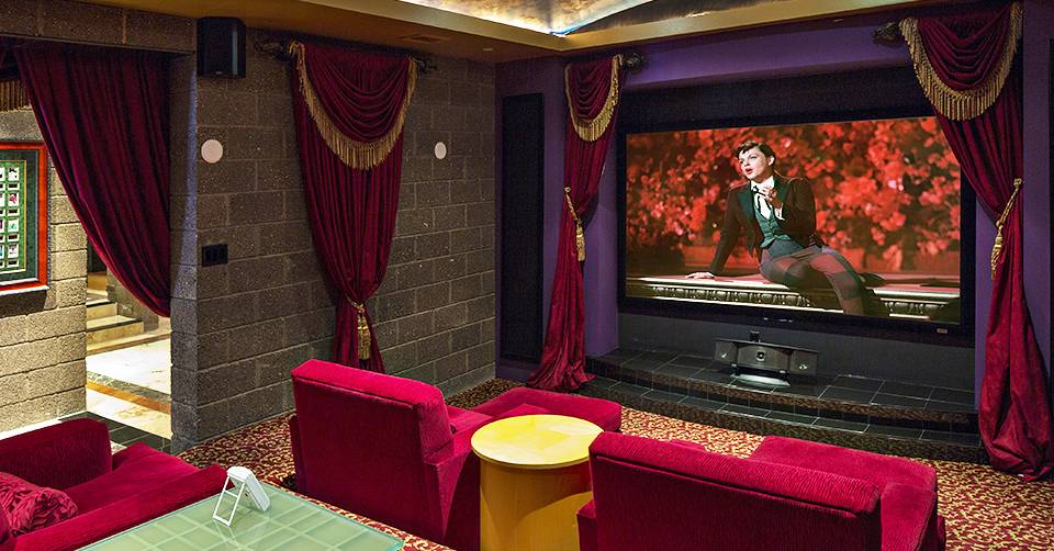 Home-Theater_Ventana-copy.jpg