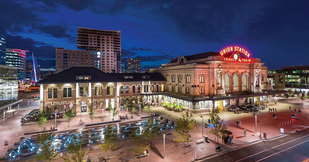 denver_union_station_exterior_night_a32f4514-c313-479c-b758-bf0b22e5317d.jpg