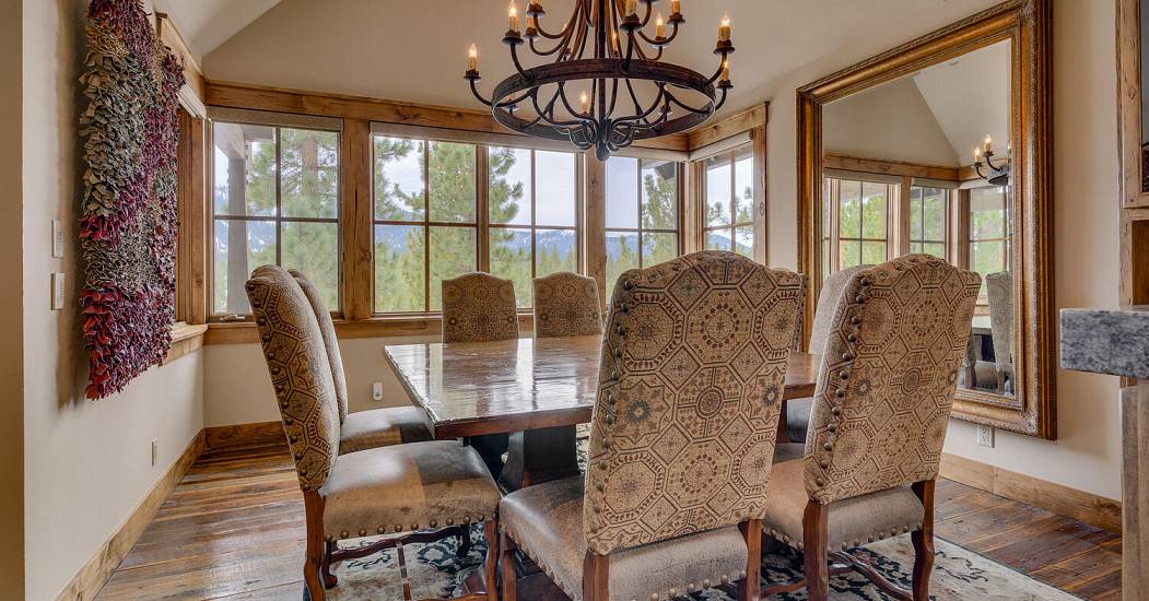 240 Laura Knight Truckee CA-large-011-008-Dining Room-1500x1000-72dpi.jpg