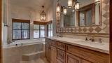 240 Laura Knight Truckee CA-large-020-036-Primary Bathroom-1500x1000-72dpi.jpg