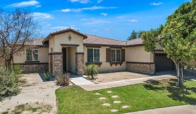 Indio Retreat-Style Home