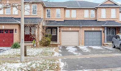 5218 Thornburn Dr Burlington, ON, L7L 6R4