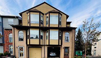 NANUET, NY CONDO IN THE HAMLETS-KNOLLS EAST II