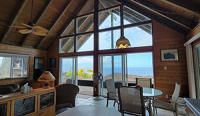 Milolii Beach Oceanfront Cottage