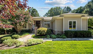 Immaculate Prairie-Style Home on 3+ Acres in Chapel Hill